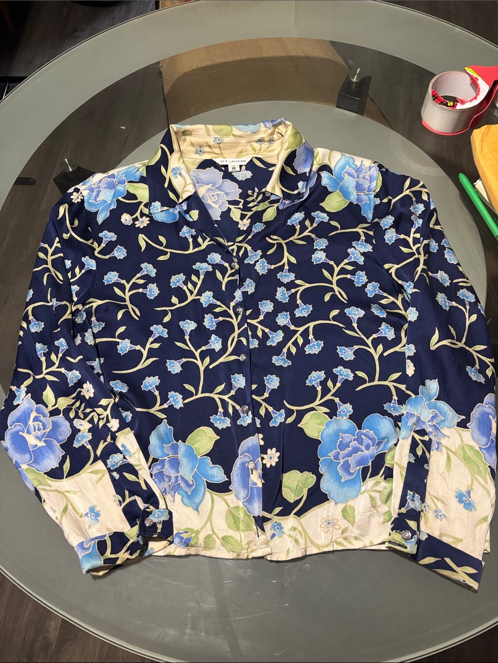 St. John sz 16 silk blend blouse